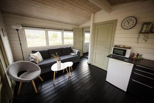 Kuchyň nebo kuchyňský kout v ubytování Lundur 2 Cozy Cabin in Hörgársveit