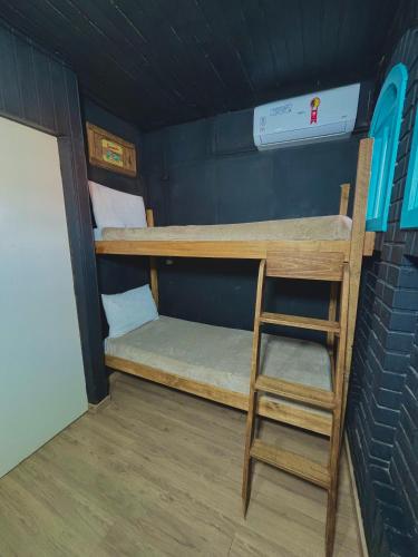 Litera o literas de una habitación en Casa do Rogério Hostel