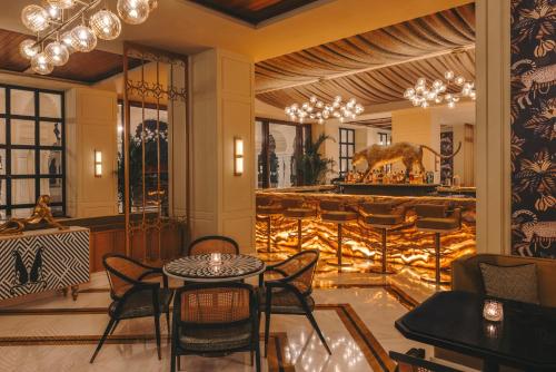 Posezení v ubytování Fairmont Udaipur Palace