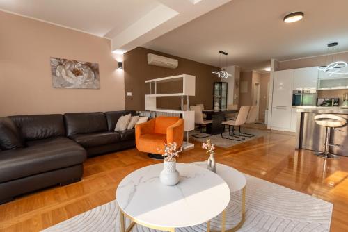 Apartment Nina