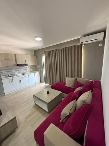 Η κουζίνα ή μικρή κουζίνα στο Nisa&Dili Apartments