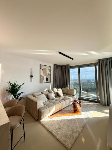 Eurovea Tower, 27th floor apartment, free parking