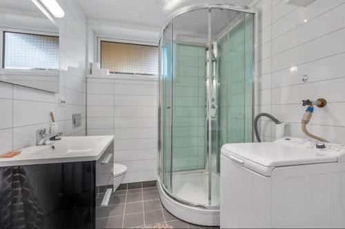 Ένα μπάνιο στο Central cozy studio with free parking