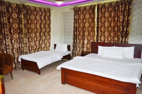 Afbeelding uit fotogalerij van ROOST Hotel and Restaurant in Bāgh