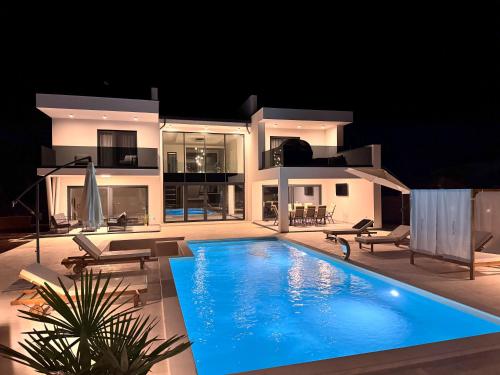 Villa Lustria