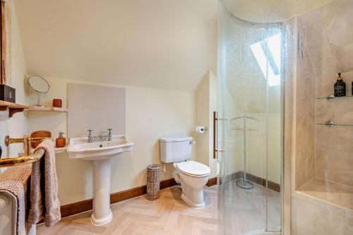 Vannituba majutusasutuses Throop House Cottage - Bournemouth