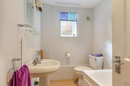 Et badeværelse på Fern Cottage