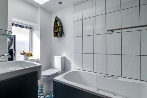 Et badeværelse på The Barn @ Swanage Farm