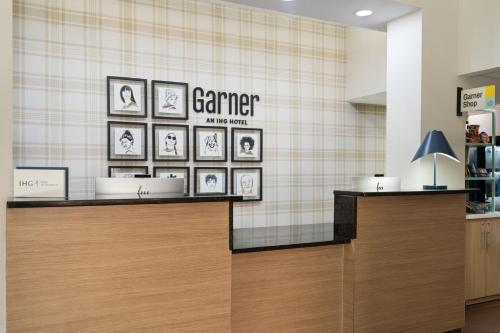 Сертификат, награда, вывеска или другой документ, выставленный в Garner Hotel Aiken South by IHG