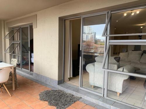 Χώρος καθιστικού στο Luxurious 3-bedroom Penthouse in Sandton