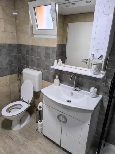 Ένα μπάνιο στο Holiday Home Norr