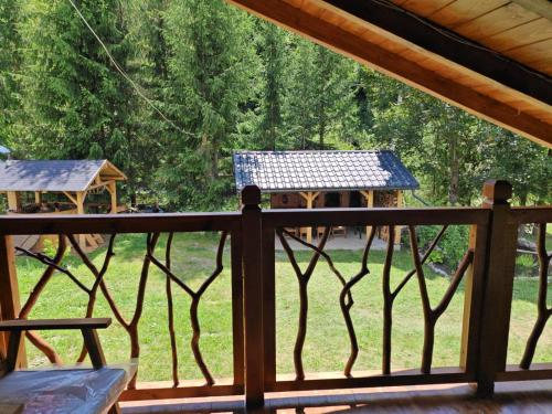 Κήπος έξω από το Ryan's Cabin