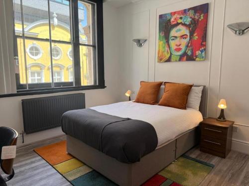 Postel nebo postele na pokoji v ubytování Luxury Double Liverpool City Centre Penthouses 8 Guests