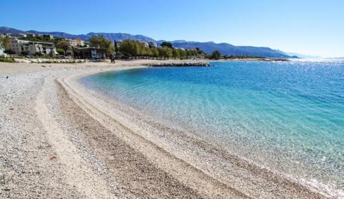 Close to Znjan beach spacious studio with balcony