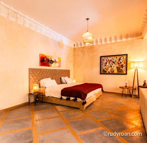 Les terrasses du Lac Marrakechにあるベッド