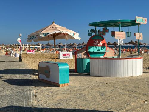 Βραδινή ψυχαγωγία για τους επισκέπτες του Stella new chalet with garden next to Marassi & El Alamein