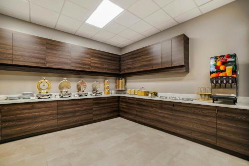 Кухня или мини-кухня в Residence Inn by Marriott Nashville Metro Center
