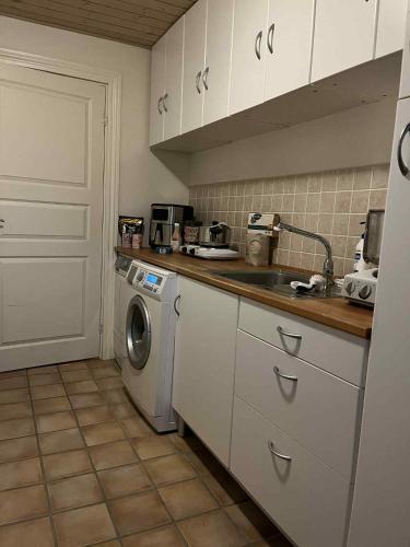 Una cocina o zona de cocina en Vestervang 1, 8654 Bryrup