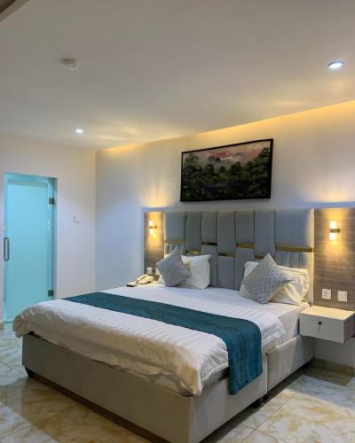 Gallery image of Pita Hotels in Badore