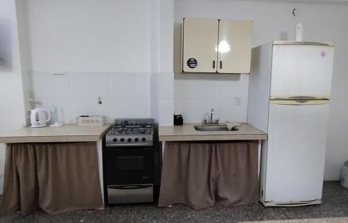 Η κουζίνα ή μικρή κουζίνα στο Pupe