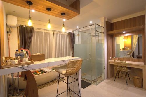 Phòng tắm tại SUITE OCEAN BLUE