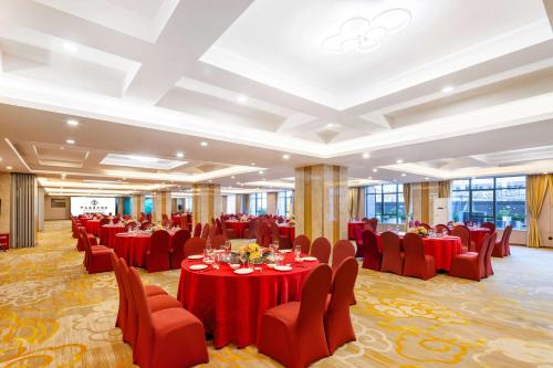 Εστιατόριο ή άλλο μέρος για φαγητό στο Zhongtian Mayfair Hotel - Bao'an International Airport Xixiang Subway Station