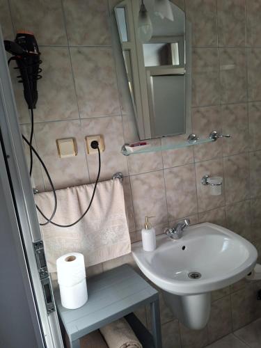 Bilik mandi di GÖL PENSION Adult Only 16 Plus
