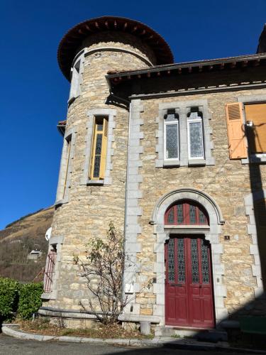 Cosy and bright apartment in Eaux-Bonnes center