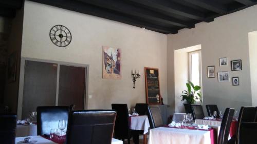 Le Relais du Chapeau Rouge, Saint Loup Lamaire – Updated 2023 Prices