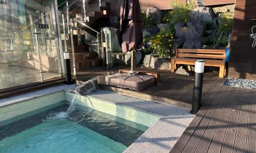 Kolam renang di atau dekat dengan Miryang Ever Miracle Hotel