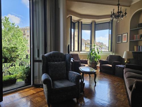 HomeGallery - elegante appartamento Milanese