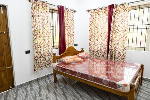 Ένα ή περισσότερα κρεβάτια σε δωμάτιο στο Samuels dream home majorda