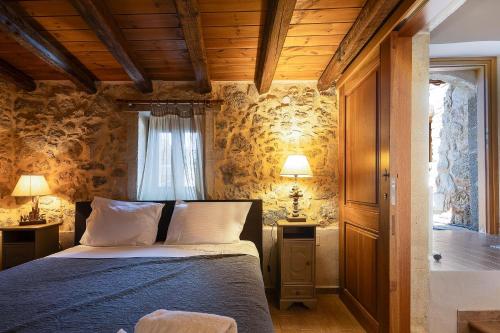 Ένα ή περισσότερα κρεβάτια σε δωμάτιο στο Villa Salis