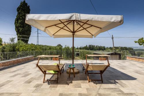 A balcony or terrace at Villa Raffaella