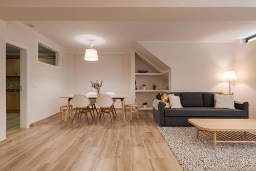 CURA House III - Hideaway in Santos