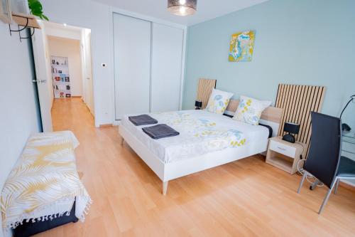 Duplex- T2 Barcelona Pop - Climatisé - Terrasses - Parking - Vue canal