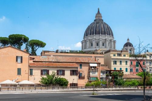 Angelina Domus Saint Peter's