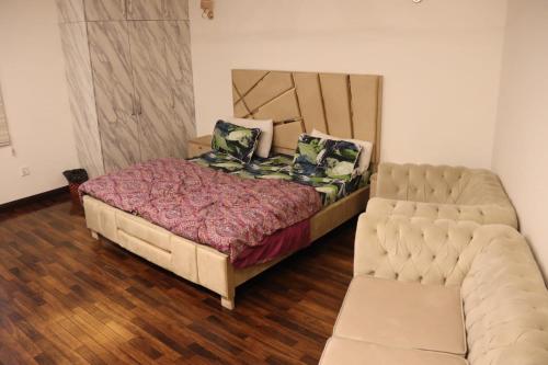 Luxury One Bed Apartment in Lahore