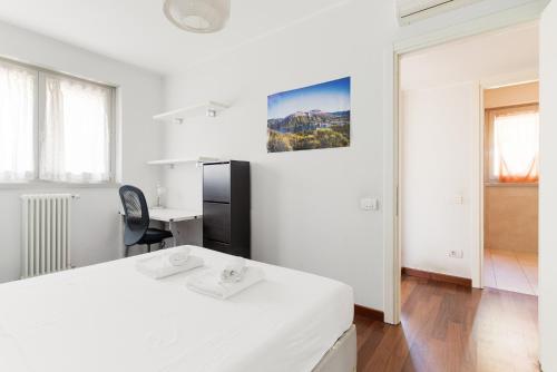 GuestHost - Stylish Apartment Viale Toscana Milano