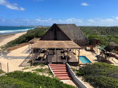 プライア・ド・トフォにあるMango Beach Resortの海辺のテント