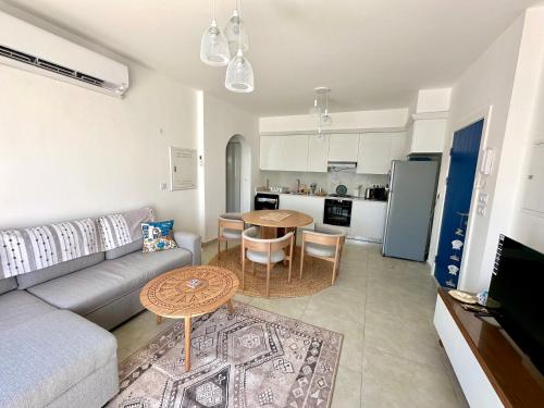 Greek Retreat in Marassi