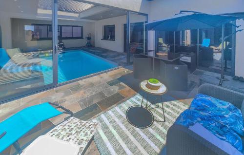 3 Bedroom Stunning Home In Nissan-Lez-Enserune