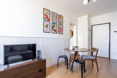 New flat near IEO
