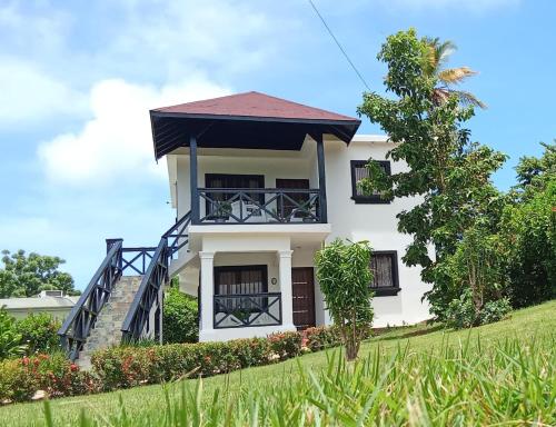 Κήπος έξω από το Villas Reynoso, Near La Playita Beach in Las Galeras Samaná