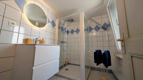 Ένα μπάνιο στο Appartement centre de Barr