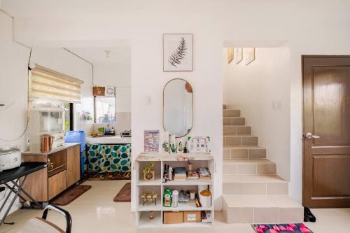 Φωτογραφία από το άλμπουμ του Charming Iloilo City House with Garden View σε Iloilo City
