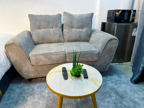 Χώρος καθιστικού στο Royal Stay Nairobi