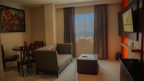 Televisyen dan/atau pusat hiburan di Noormans Hotel Semarang