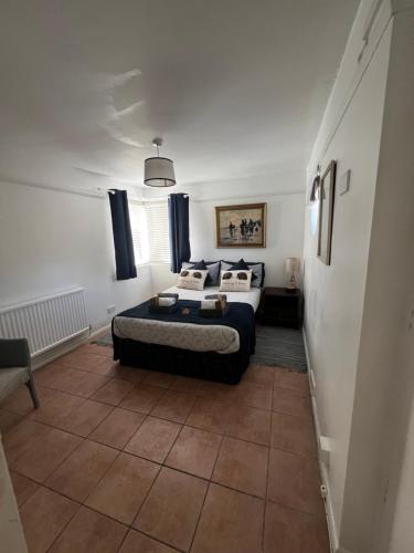 Gallery image of Hedgehog House - Cosy Bungalow in Appledram