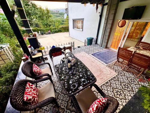 Μπαλκόνι ή βεράντα στο Luxury Farm House